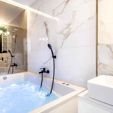 Super-apartamenty Vip Jacuzzi Iv