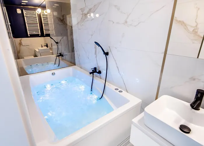 Апартаменти Super-apartamenty Vip Jacuzzi Iv
